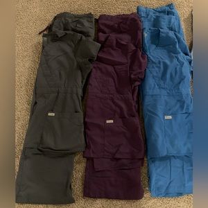 Lot of women’s Grays Anatomy 5 pocket drawstring scrubs. Size XL
